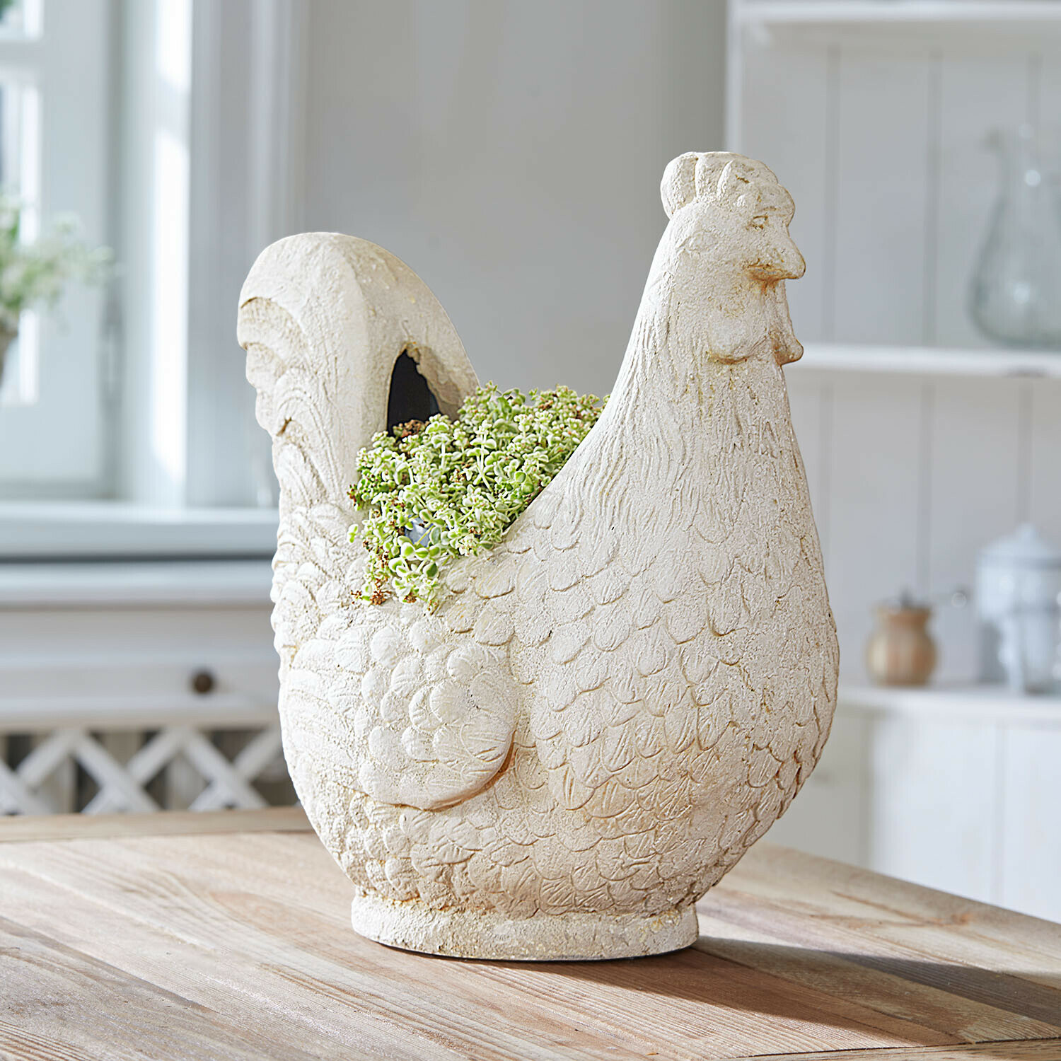 Gallina decorativa Chêne d'Argent Vaso in pietra chiara a forma di gallina con pianta verde, decorazione per interni ed esterni