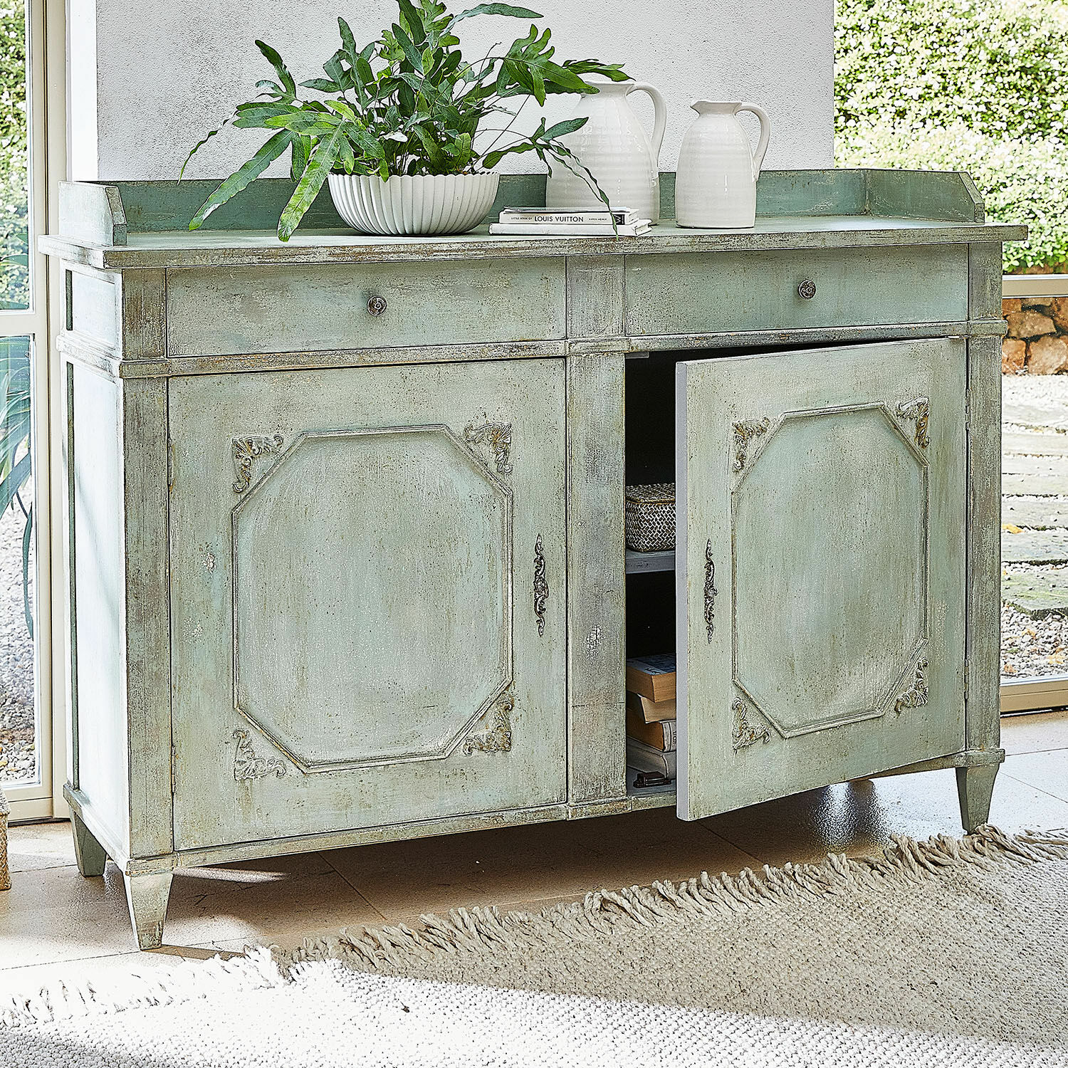 Comò Mervelique Credenza verde in legno con due cassetti e ante decorative in stile vintage per riporre
