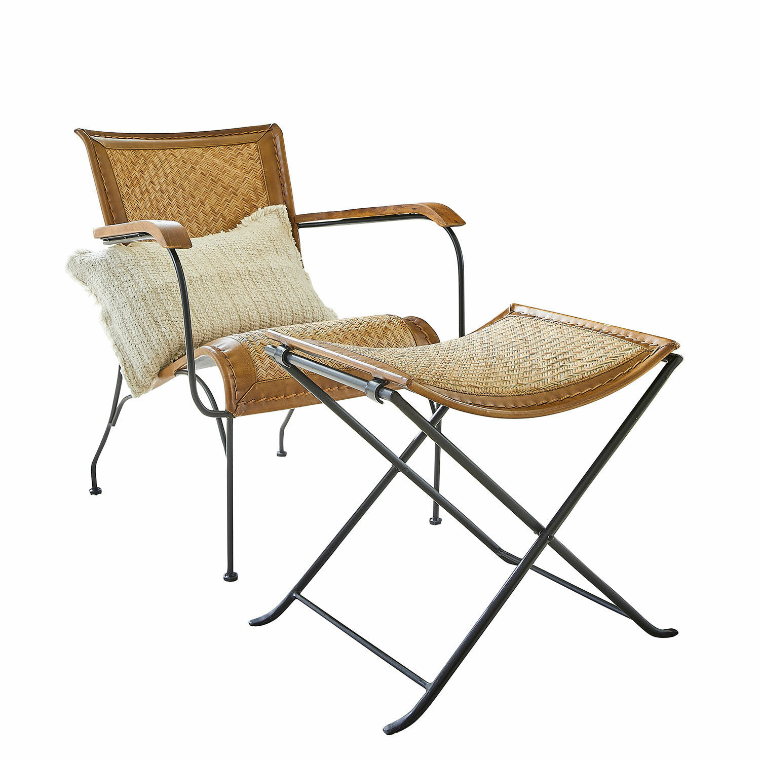 Sedia con poggiapiedi Dauvron Sedia con poggiapiedi in rattan e metallo marrone e nero, comoda per soggiorno