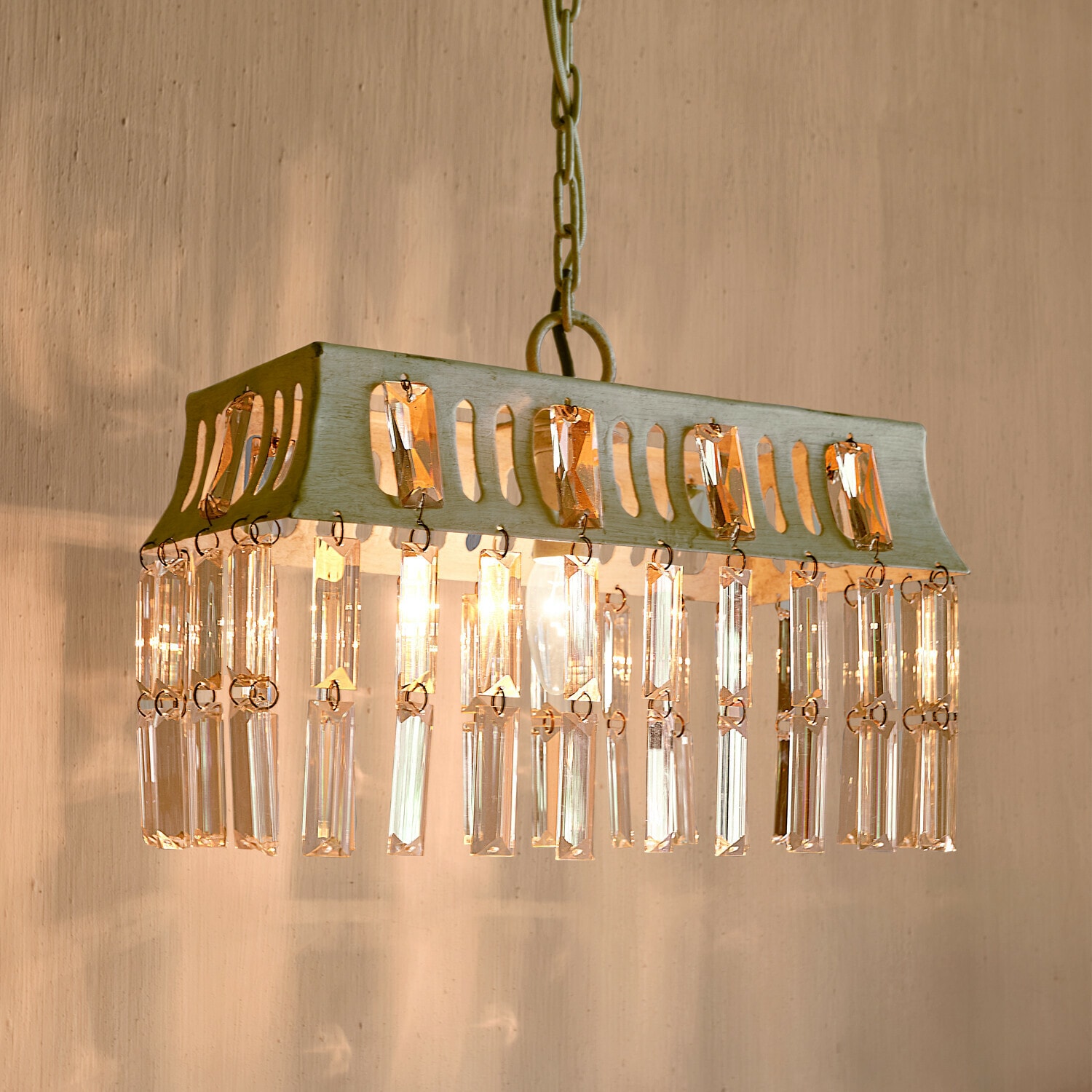 Lampadario Ocean Lampada a sospensione con struttura in metallo e pendenti in cristallo trasparente, luce decorativa