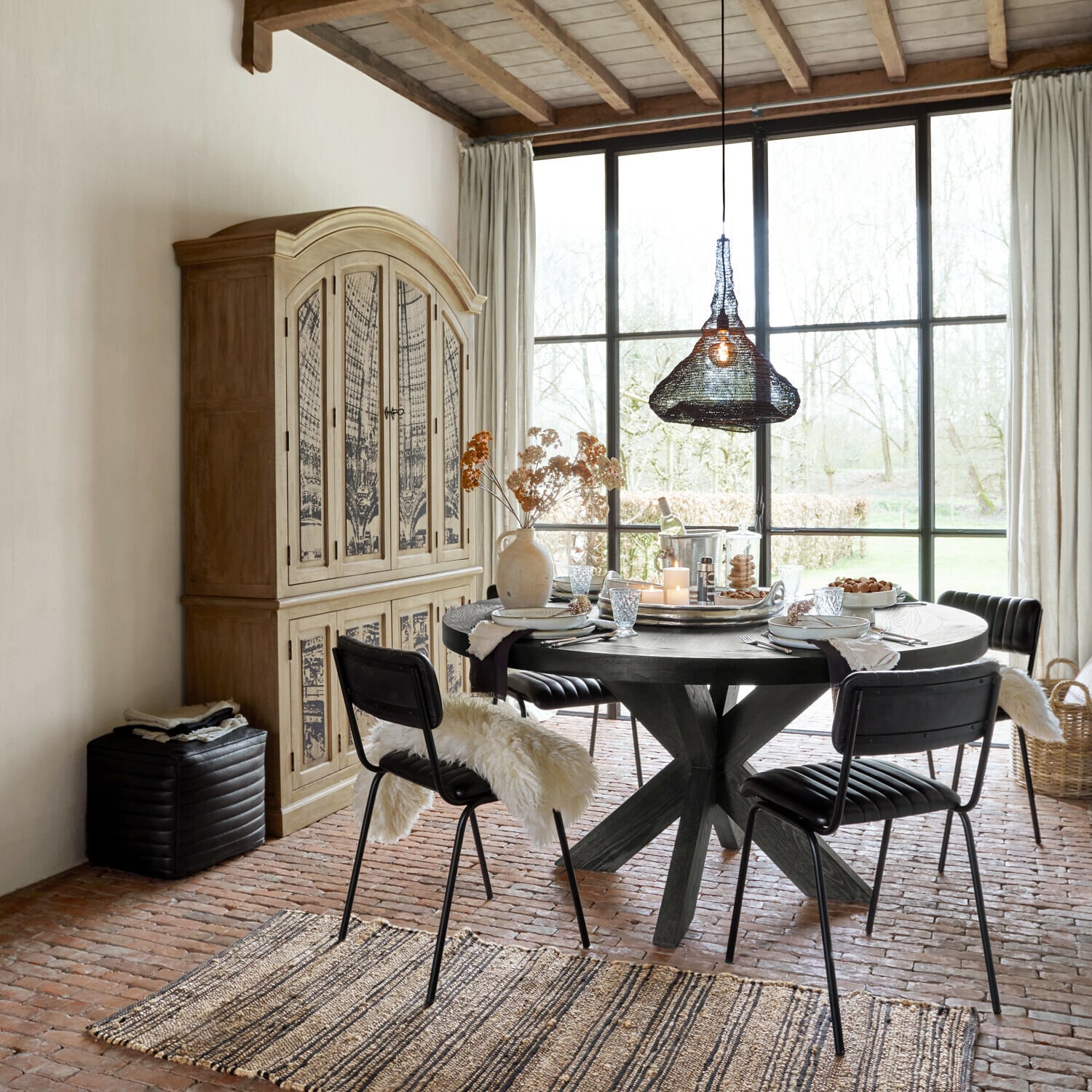 Credenza Albanne