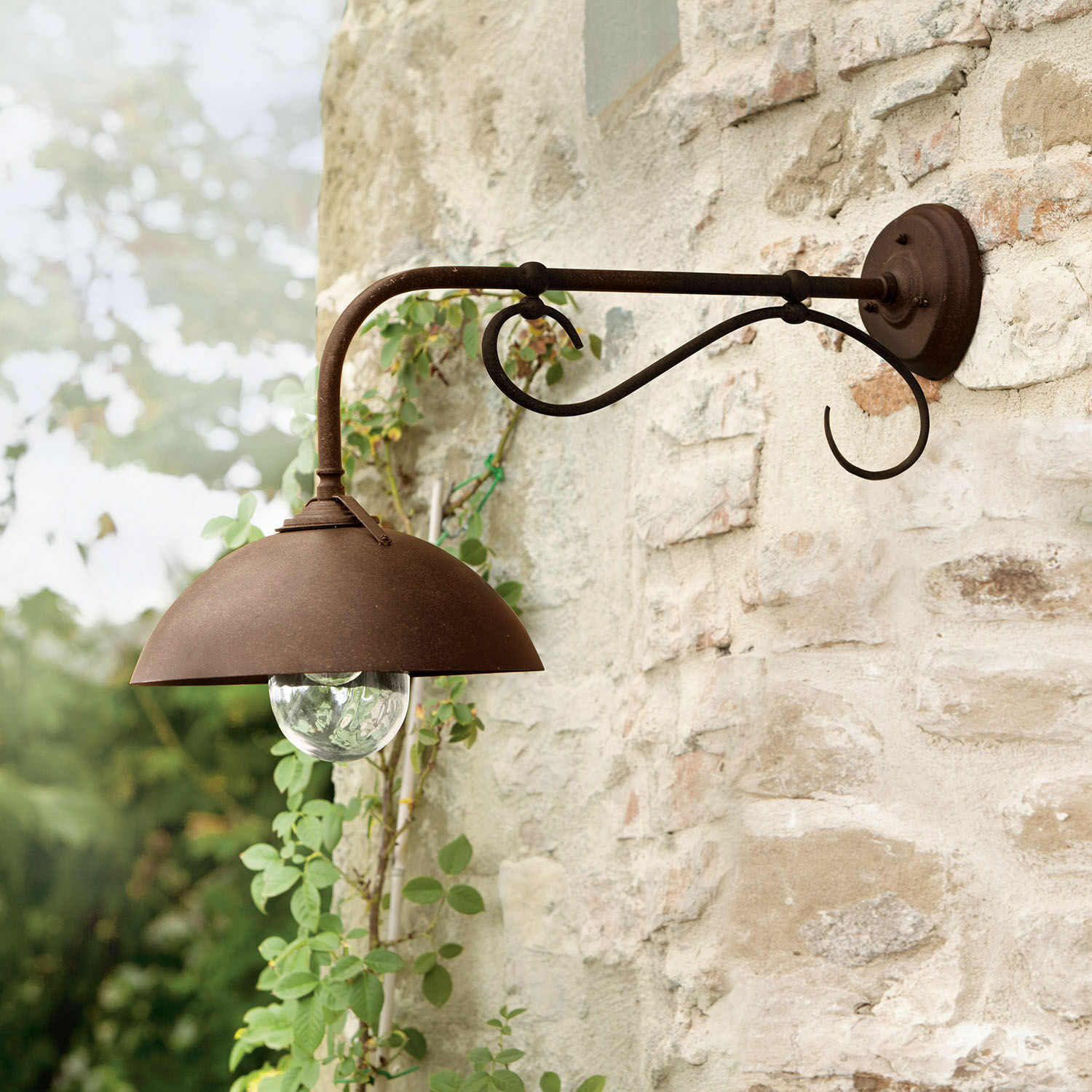 Lampada da parete per esterni Lupia