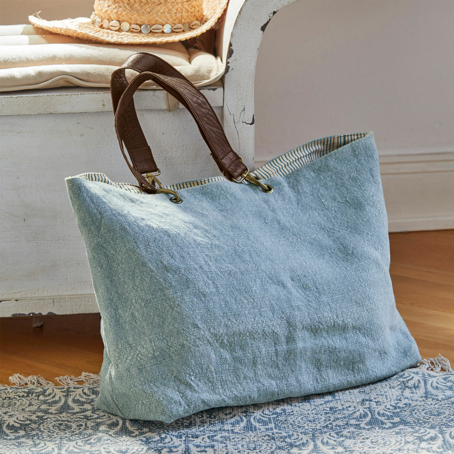 Borsa Bente Grande borsa in lino azzurro chiaro con manici in pelle marrone per uso quotidiano