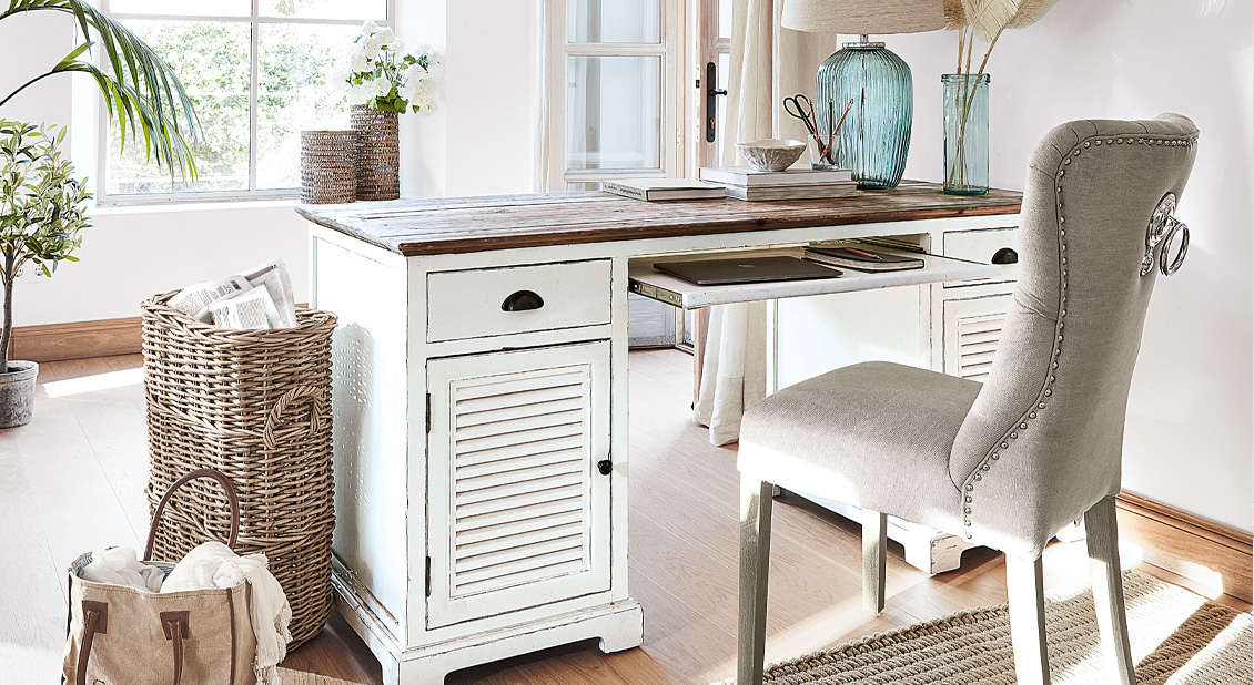 Tendine sotto il lavandino? Naturalmente Shabby Chic